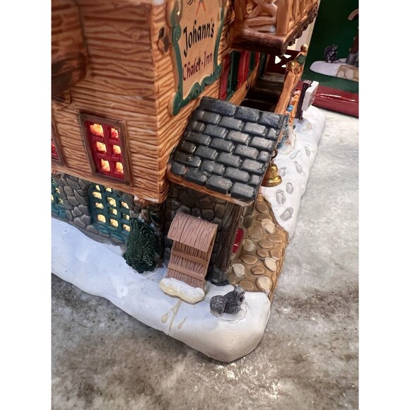 Lemax Vail Village  Johann’s Chalet-Inn Porcelain Village 2011 Chalet Inn RARE - Picture 7 of 15